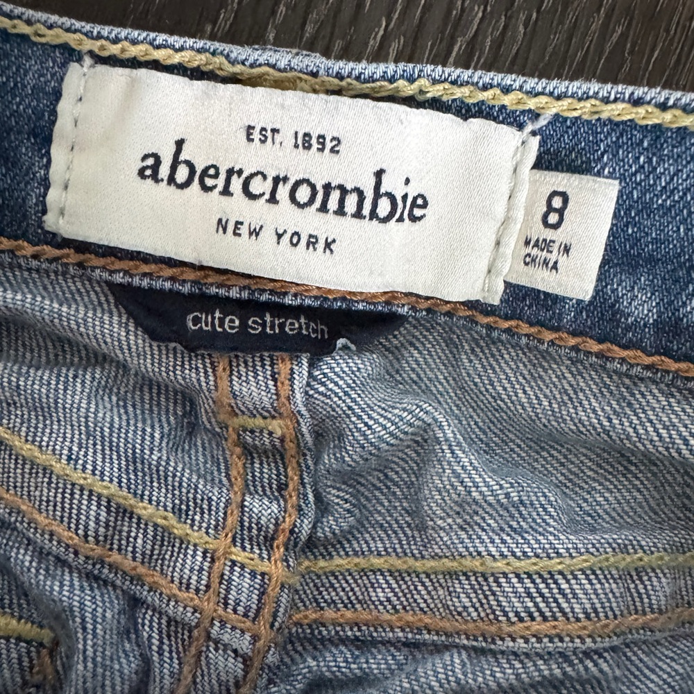 Girls Abercrombie Kids (Mackenzie Style) Flare Leg Jeans Size 8 - Picture 4 of 9